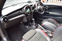 USED 2017 67 MINI HATCH JOHN COOPER WORKS 2.0 JOHN COOPER WORKS 3d 228 BHP JCW PRO EXHAUST / HUD / H&K