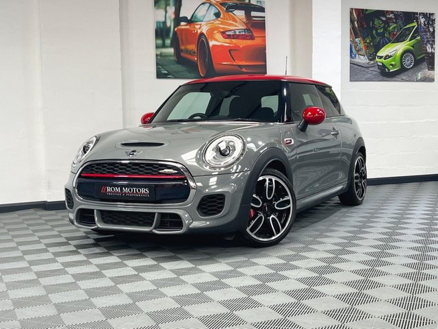 2017 67 MINI Hatch John Cooper Works 2.0 JOHN COOPER WORKS 3d 228 BHP