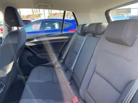 USED 2017 67 VOLKSWAGEN GOLF 1.6 SE NAVIGATION TDI BLUEMOTION TECHNOLOGY 5d 114 BHP 2 OWNERS FROM NEW+GREAT SPECIFICATION+SATELLITE NAVIGATION+BLUETOOTH+FANTASTIC MPG+ALL ROUND LOW RUNNING COSTS+1 FULL YEARS MOT PRIOR TO COLLECTION+FINANCE AND EXTENDED WARRANTY AVAILABLE ON THIS USED VEHICLE!!