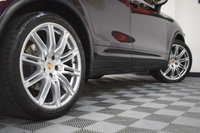 USED 2012 12 PORSCHE CAYENNE 3.0 D V6 TIPTRONIC 5d AUTO 245 BHP AMATHYST PURPLE / PAN ROOF
