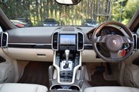 USED 2012 12 PORSCHE CAYENNE 3.0 D V6 TIPTRONIC 5d AUTO 245 BHP AMATHYST PURPLE / PAN ROOF