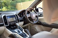 USED 2012 12 PORSCHE CAYENNE 3.0 D V6 TIPTRONIC 5d AUTO 245 BHP AMATHYST PURPLE / PAN ROOF