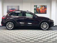 USED 2012 12 PORSCHE CAYENNE 3.0 D V6 TIPTRONIC 5d AUTO 245 BHP AMATHYST PURPLE / PAN ROOF