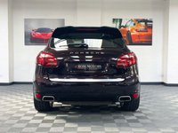 USED 2012 12 PORSCHE CAYENNE 3.0 D V6 TIPTRONIC 5d AUTO 245 BHP AMATHYST PURPLE / PAN ROOF