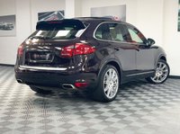 USED 2012 12 PORSCHE CAYENNE 3.0 D V6 TIPTRONIC 5d AUTO 245 BHP AMATHYST PURPLE / PAN ROOF