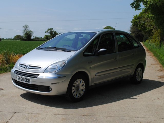 2010 59 Citroen Xsara Picasso 1.6 DESIRE 16V 5d 108 BHP