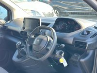 USED 2019 69 PEUGEOT PARTNER 1.5 BLUEHDI PROFESSIONAL L1 101 BHP *** Lovely Condition Inside And Out *** Van Off The Year 2019 *** 8" Touch Screen Infotainment system *** Air Conditioning *** Bluetooth *** Cruise Control *** Electric Windows/Mirrors ***