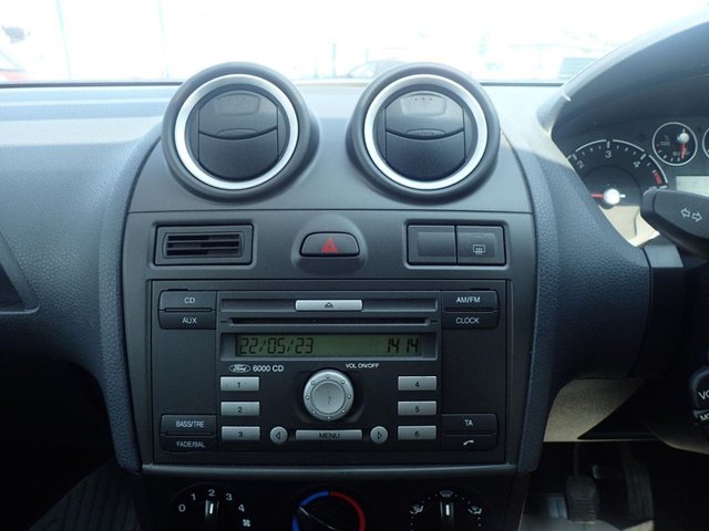 2008 FORD FIESTA 1.4 TDCI VAN 0d 68 BHP - Photo 8