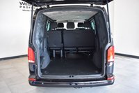 USED 2020 70 VOLKSWAGEN TRANSPORTER T6.1 T32 2.0 TDI 199PS 4MOTION DSG HIGHLINE KOMBI SWB Discover Media, Electric Doors