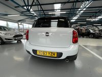 USED 2013 63 MINI COUNTRYMAN 1.6 COOPER D 5d 112 BHP 