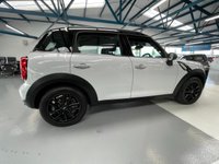 USED 2013 63 MINI COUNTRYMAN 1.6 COOPER D 5d 112 BHP 