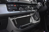 USED 2018 18 VOLKSWAGEN CARAVELLE 2.0 EXECUTIVE TDI BMT 5d 201 BHP Huge Specification Example