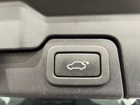 USED 2015 15 LAND ROVER RANGE ROVER EVOQUE 2.2 SD4 DYNAMIC LUX 5d 190 BHP SD4 Dynamic Lux Pack, Hosting a Generous Specification, Striking High Gloss White, Black Alloy Wheels,  1 Owner 35850 Miles
