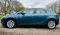 USED 2013 13 VAUXHALL ASTRA 1.6 ELITE 5d 113 BHP SATELLITE NAVIGATION LEATHER INTERIOR