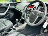 USED 2013 13 VAUXHALL ASTRA 1.6 ELITE 5d 113 BHP SATELLITE NAVIGATION LEATHER INTERIOR
