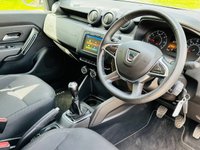 USED 2020 20 DACIA DUSTER 1.3 COMFORT TCE 5d 129 BHP SATELLITE NAVIGATION  REAR PARKING CAMERA  AIR CONDITIONING  DAB RADIO  BLUETOOTH