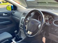 USED 2010 59 FORD FOCUS 1.6 ZETEC 5d 100 BHP 