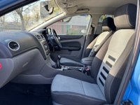 USED 2010 59 FORD FOCUS 1.6 ZETEC 5d 100 BHP 