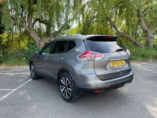 View our NISSAN X-TRAIL