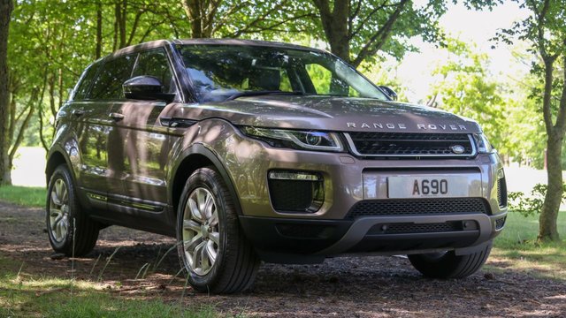 2016 16 Land Rover Range Rover Evoque 2.0 TD4 (180) SE Tech 5dr AWD 6 Speed Manual Euro 6 (Premium Navigation / Privacy Glass)
