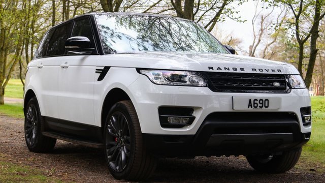 2017 17 Land Rover Range Rover Sport 3.0 SDV6 (306) HSE Dynamic 5dr AWD Automatic Euro 6 (Panoramic Sunroof / Black Stealth Pack / Widescreen Navigation with Virtual Cockpit)