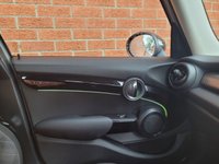 USED 2016 16 MINI HATCH COOPER 1.5 COOPER D 5d 114 BHP 