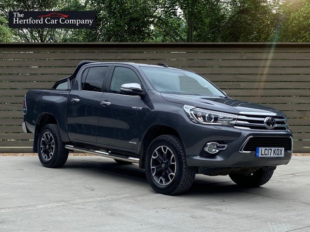 2017 17 Toyota HI-Lux 2.4 INVINCIBLE X 4WD D-4D DCB 148 BHP