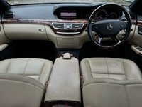USED 2006 06 MERCEDES-BENZ S-CLASS 3.0 S320 CDI 4d 231 BHP FRONT AND REAR PARKING SENSORS +  FRONT HEATED SEATS +  ELECTRIC SEATS +  ELECTRIC STEERING ADJUSTMENT +  CRUISE CONTROL +  PANORAMIC SUNROOF +  DUAL ZONE CLIMATE CONTROL +  FULL LEATHER TRIM +  SAT NAVIGATION +  LUMBAR SUPPORT +  AUTO RETRACTABLE MIRRORS +  HEAD LIGHT WASHERS +  SPARE WHEEL +  17 INCH ALLOY WHEELS +