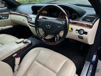 USED 2006 06 MERCEDES-BENZ S-CLASS 3.0 S320 CDI 4d 231 BHP FRONT AND REAR PARKING SENSORS +  FRONT HEATED SEATS +  ELECTRIC SEATS +  ELECTRIC STEERING ADJUSTMENT +  CRUISE CONTROL +  PANORAMIC SUNROOF +  DUAL ZONE CLIMATE CONTROL +  FULL LEATHER TRIM +  SAT NAVIGATION +  LUMBAR SUPPORT +  AUTO RETRACTABLE MIRRORS +  HEAD LIGHT WASHERS +  SPARE WHEEL +  17 INCH ALLOY WHEELS +
