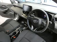 USED 2021 70 TOYOTA COROLLA 1.8 ICON TECH 5d 121 BHP SAT NAV HEATED SEATS PARKING SENSORS TOYOTA WARRANTY TILL JAN 2031