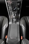 USED 2017 W VOLVO XC60 2.0 D4 R-DESIGN NAV 5d 188 BHP +NATIONWIDE DELIVERY AVAILABLE+