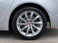 USED 2014 14 JAGUAR XF 2.2 D PREMIUM LUXURY 4d 200 BHP 