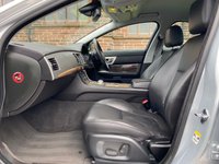 USED 2014 14 JAGUAR XF 2.2 D PREMIUM LUXURY 4d 200 BHP 
