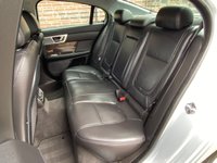 USED 2014 14 JAGUAR XF 2.2 D PREMIUM LUXURY 4d 200 BHP 