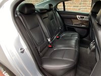 USED 2014 14 JAGUAR XF 2.2 D PREMIUM LUXURY 4d 200 BHP 