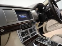 USED 2015 15 JAGUAR XF 2.2 D PORTFOLIO 4d 163 BHP GREAT COLOUR COMBINATION WITH STUNNING INTERIOR. THIS IS THE 2.2 PORFOLIO EDITION