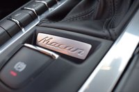 USED 2018 68 PORSCHE MACAN 2.0 PDK 5d 242 BHP PANROOF / BURMEISTER / AIR SUS