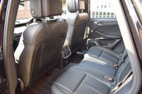 USED 2018 68 PORSCHE MACAN 2.0 PDK 5d 242 BHP PANROOF / BURMEISTER / AIR SUS