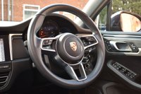 USED 2018 68 PORSCHE MACAN 2.0 PDK 5d 242 BHP PANROOF / BURMEISTER / AIR SUS