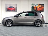 USED 2015 T VOLKSWAGEN GOLF 2.0 R DSG 5d 298 BHP PAN ROOF / LEATHER / PRETORIA