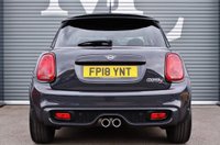 USED 2018 18 MINI HATCH COOPER 2.0 COOPER S 3d 190 BHP PanRoof Chili Pack LadyOwner
