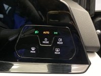 USED 2021 21 VOLKSWAGEN GOLF 1.5 LIFE TSI 5d 148 BHP P Sensors Sat Nav Air Con