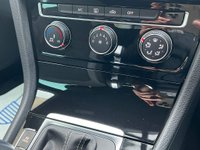 USED 2018 18 VOLKSWAGEN GOLF 2.0 R-LINE TDI BLUEMOTION TECHNOLOGY DSG 5d 148 BHP SENSORS+CARPLAY+SUEDE INTERIOR