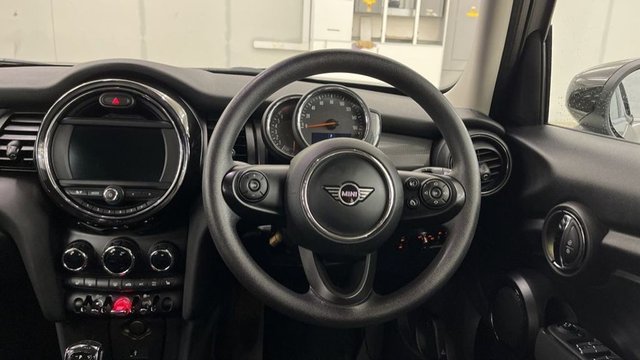 View our MINI HATCH COOPER