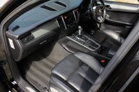 USED 2017 67 PORSCHE MACAN 3.0 D S PDK 5d 258 BHP OVER 13K IN EXTRAS & CARPLAY