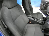 USED 2019 68 TOYOTA CHR 1.8 DYNAMIC 5d 122 BHP SAT NAV CAMERA HEATED SEATS 1 OWNER TOYOTA WARRANTY TILL FEB 2029