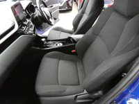 USED 2019 68 TOYOTA CHR 1.8 DYNAMIC 5d 122 BHP SAT NAV CAMERA HEATED SEATS 1 OWNER TOYOTA WARRANTY TILL FEB 2029