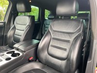 USED 2012 62 VOLKSWAGEN TOUAREG 3.0 V6 ALTITUDE TDI BLUEMOTION TECHNOLOGY 5d 242 BHP FSH-2 OWNER-HEATED STEERING-