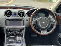 USED 2010 60 JAGUAR XJ 3.0 D V6 PORTFOLIO SWB 4d 275 BHP 