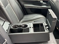 USED 2010 60 JAGUAR XJ 3.0 D V6 PORTFOLIO SWB 4d 275 BHP 